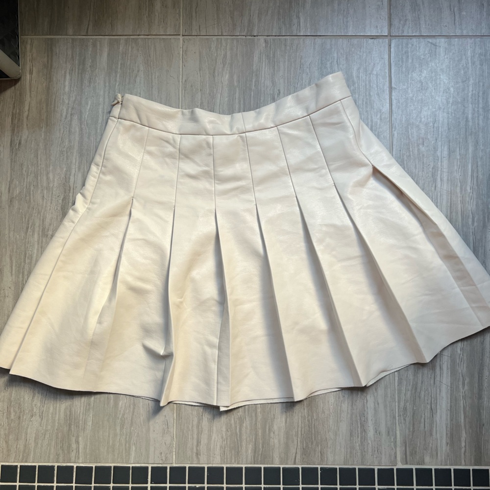 Aritzia - Sunday best